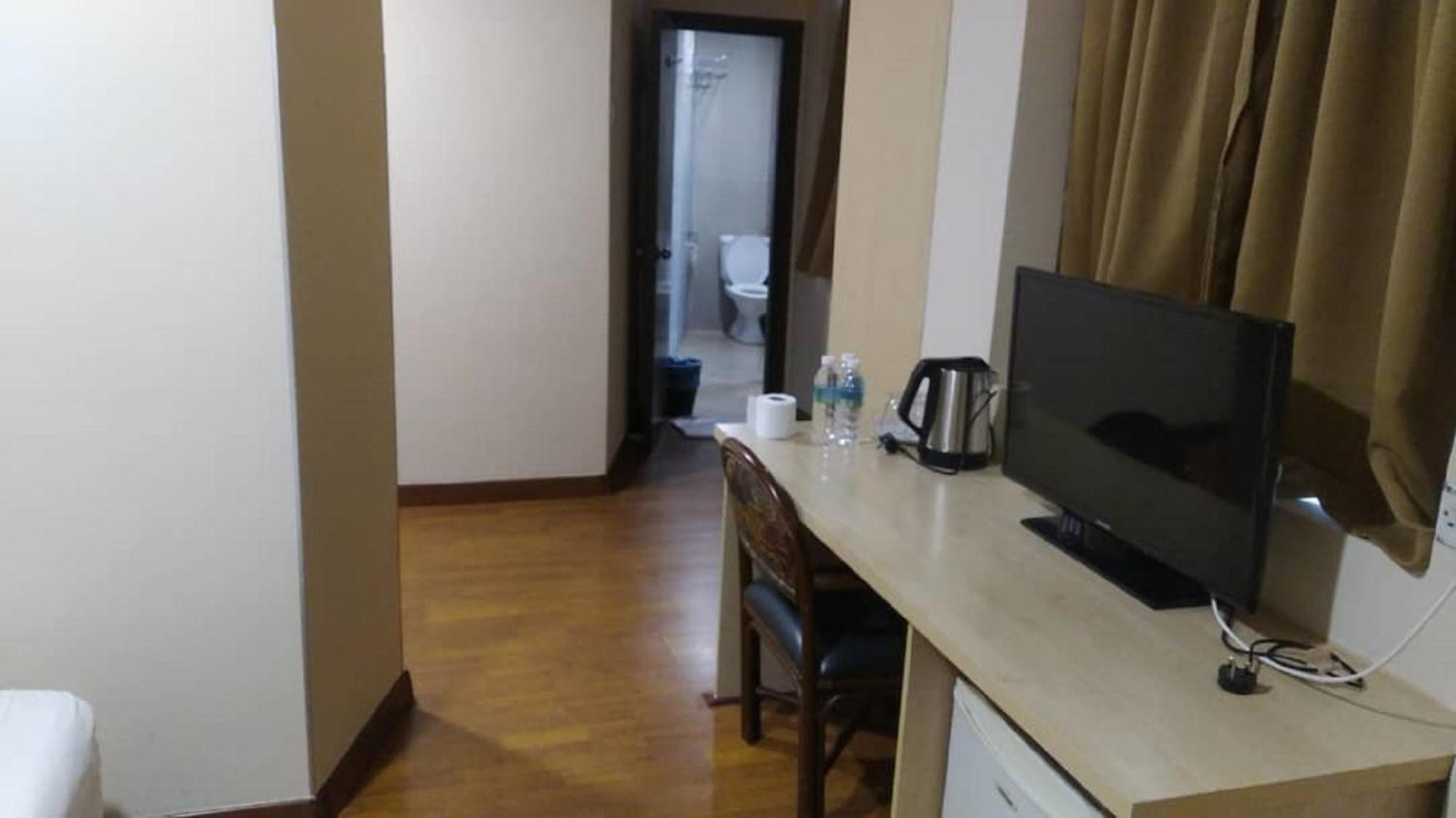 Superior Family Room,1558910644:JPEG